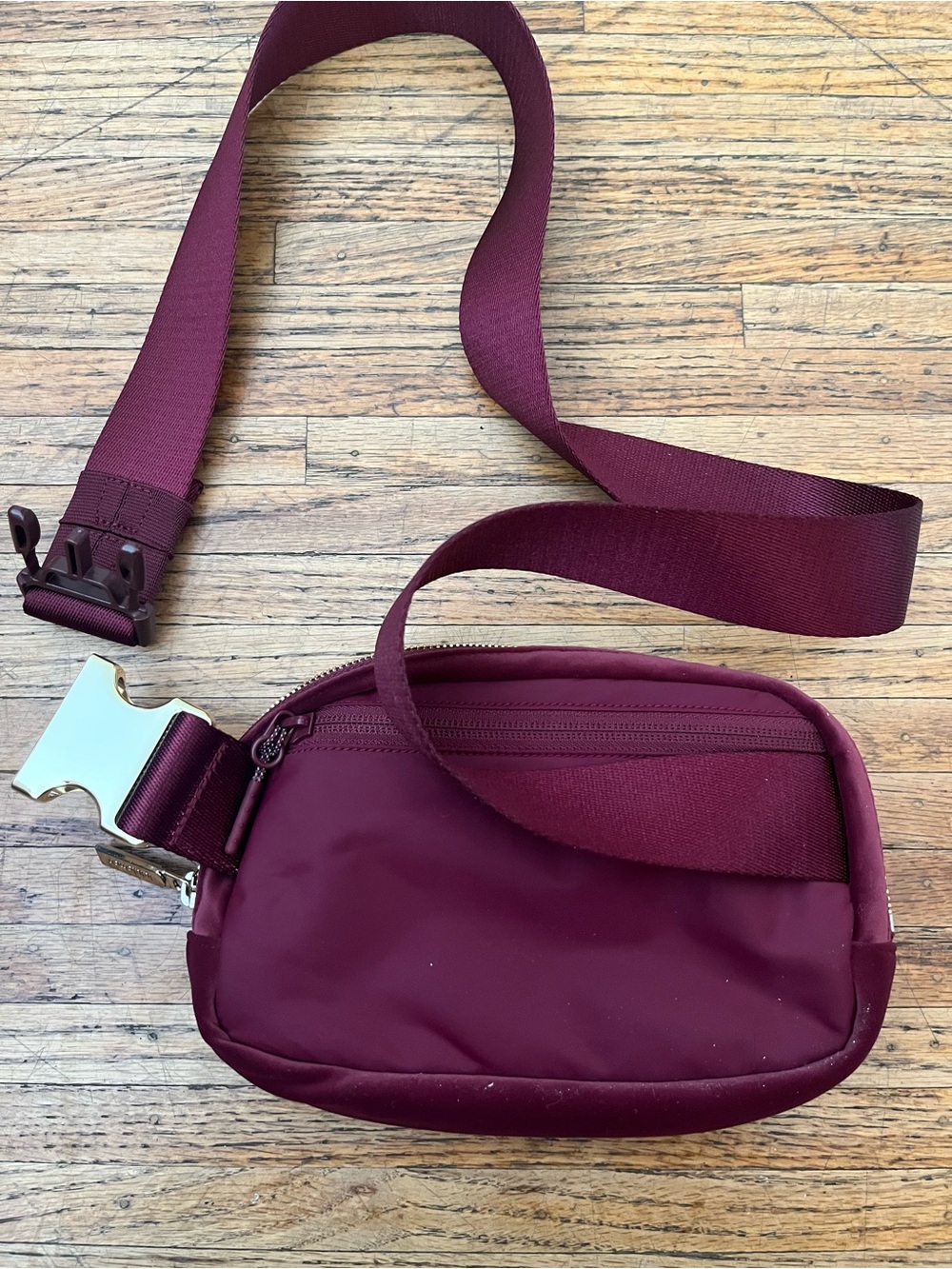 Lululemon Burgundy burgundy velvet everywhere belt Bag